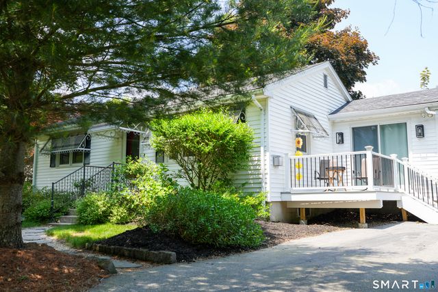 18 Clifton Street, Old Lyme, CT 06371