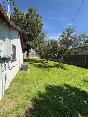 908 W El Paso, Marfa, TX 79843