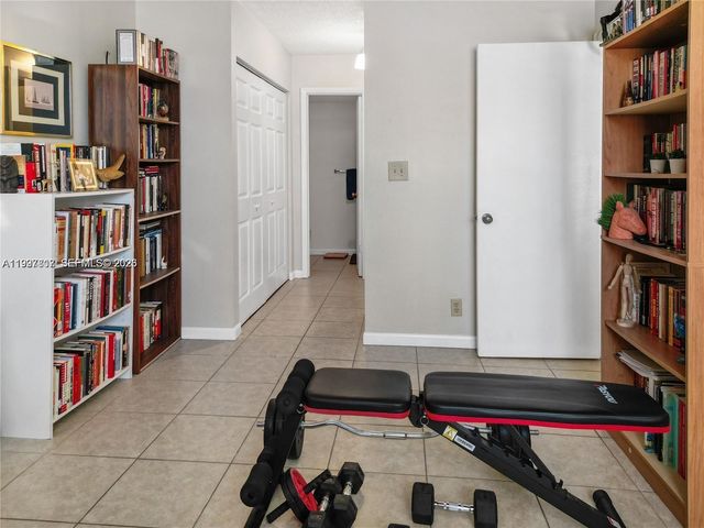 2701 Riverside Dr 516-B, Coral Springs, FL 33065