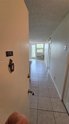 2701 Riverside Dr 516-B, Coral Springs, FL 33065