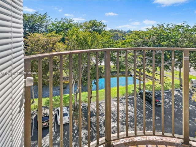 2701 Riverside Dr 516-B, Coral Springs, FL 33065