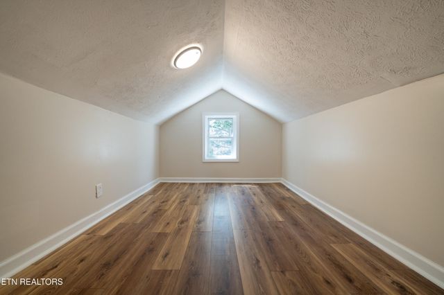 3416 Riverview Drive, Knoxville, TN 37914