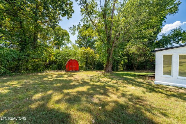 3416 Riverview Drive, Knoxville, TN 37914