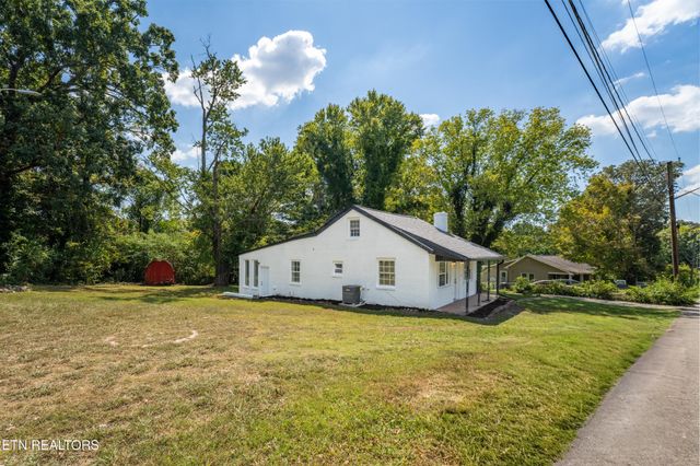 3416 Riverview Drive, Knoxville, TN 37914