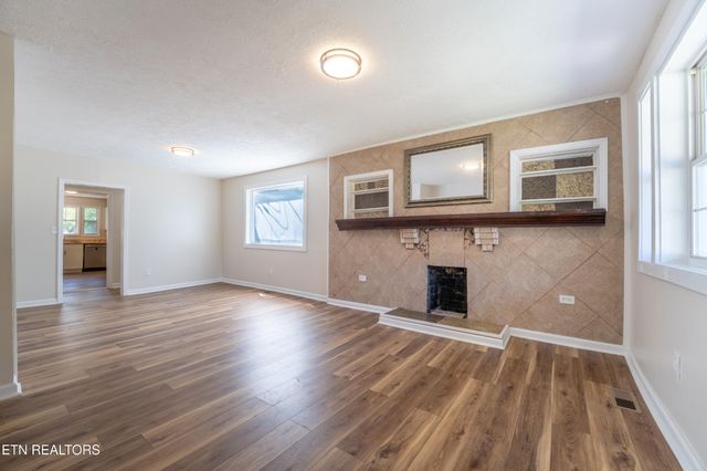 3416 Riverview Drive, Knoxville, TN 37914