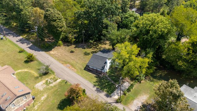 3416 Riverview Drive, Knoxville, TN 37914