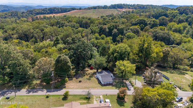 3416 Riverview Drive, Knoxville, TN 37914