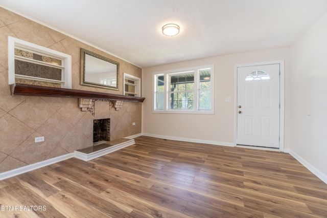 3416 Riverview Drive, Knoxville, TN 37914