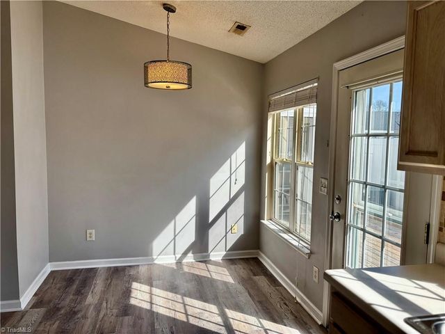 702 Oakmont Circle, Archdale, NC 27263