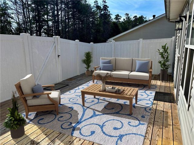 702 Oakmont Circle, Archdale, NC 27263