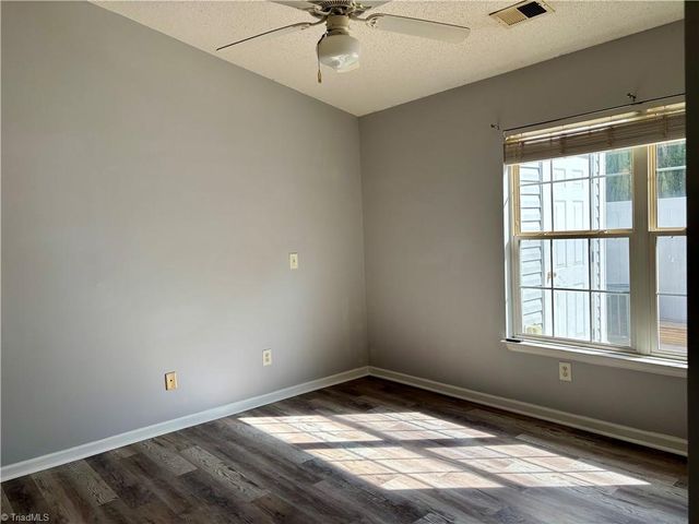 702 Oakmont Circle, Archdale, NC 27263