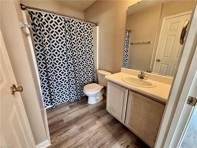 702 Oakmont Circle, Archdale, NC 27263