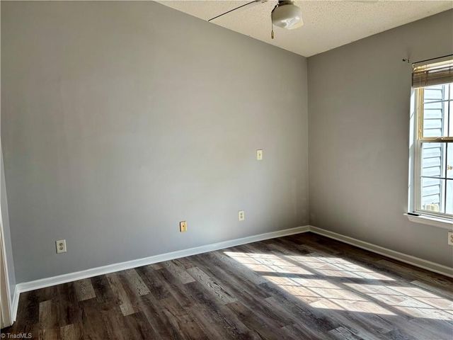 702 Oakmont Circle, Archdale, NC 27263