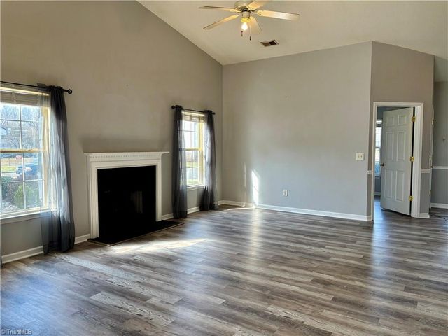 702 Oakmont Circle, Archdale, NC 27263