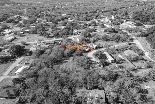 5704 Highland Court, Granbury, TX 76048