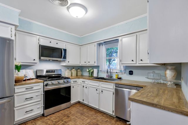 200 E 8th Street, Kaufman, TX 75142