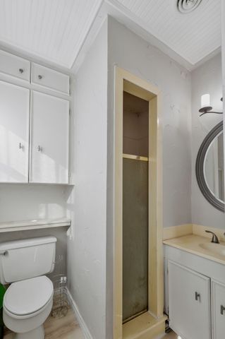 200 E 8th Street, Kaufman, TX 75142