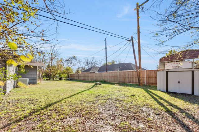 200 E 8th Street, Kaufman, TX 75142