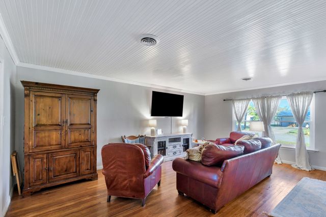 200 E 8th Street, Kaufman, TX 75142