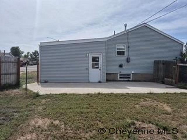 2322 E 11TH ST, Cheyenne, WY 82001