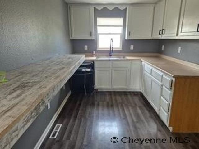2322 E 11TH ST, Cheyenne, WY 82001