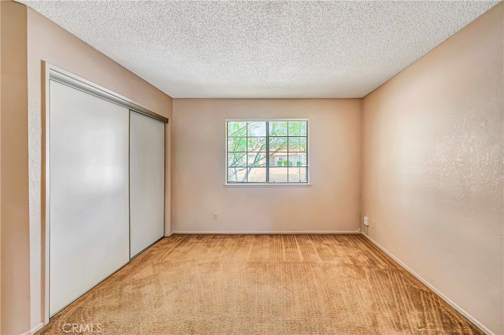 Image 11 of property listing at 4930 Golden Eagle, Palmdale, CA 93552