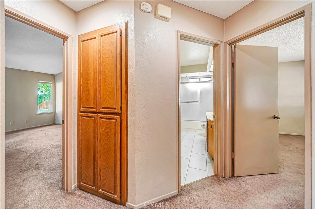Image 23 of property listing at 4930 Golden Eagle, Palmdale, CA 93552