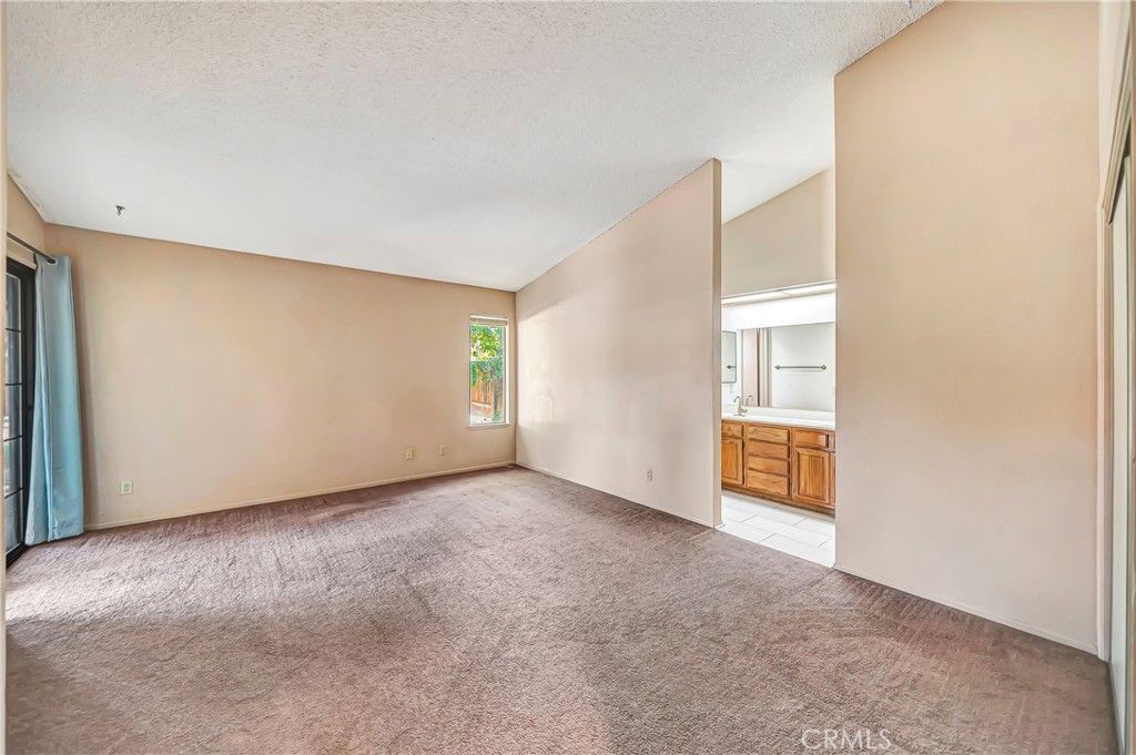 Image 25 of property listing at 4930 Golden Eagle, Palmdale, CA 93552