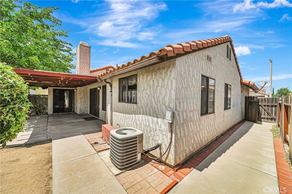 Image 31 of property listing at 4930 Golden Eagle, Palmdale, CA 93552