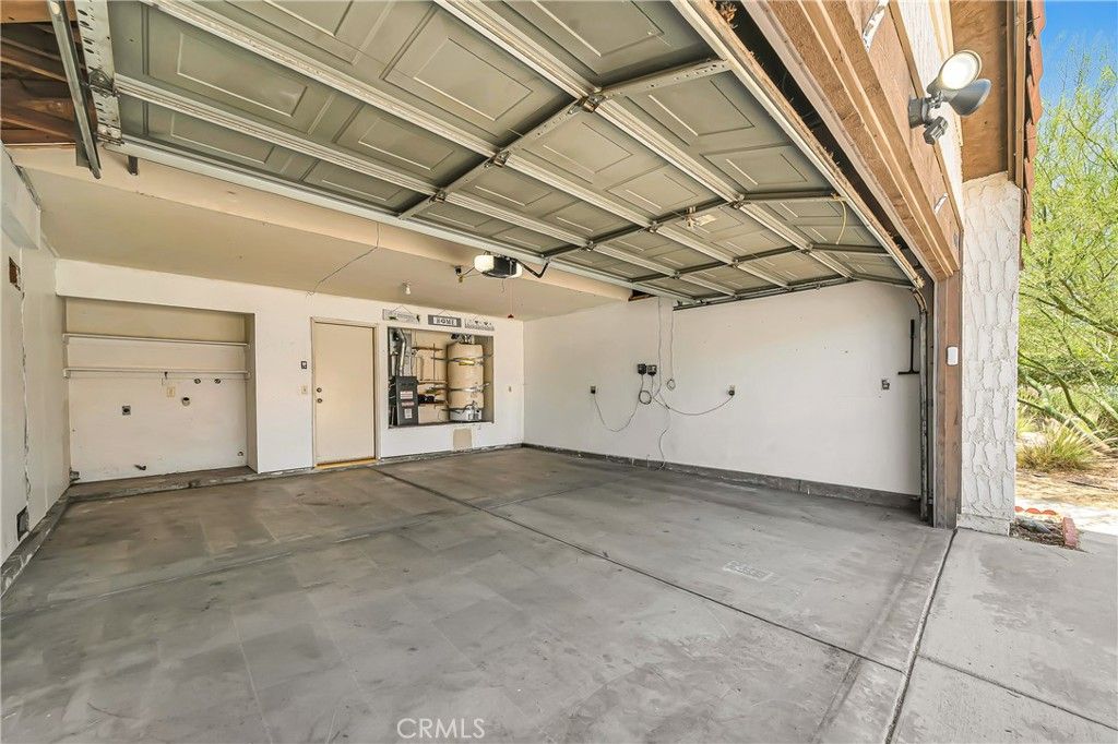 Image 41 of property listing at 4930 Golden Eagle, Palmdale, CA 93552