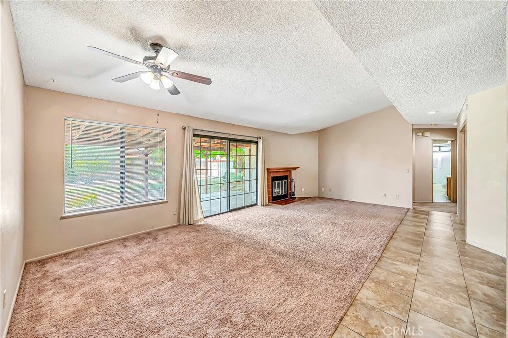 Image 7 of property listing at 4930 Golden Eagle, Palmdale, CA 93552