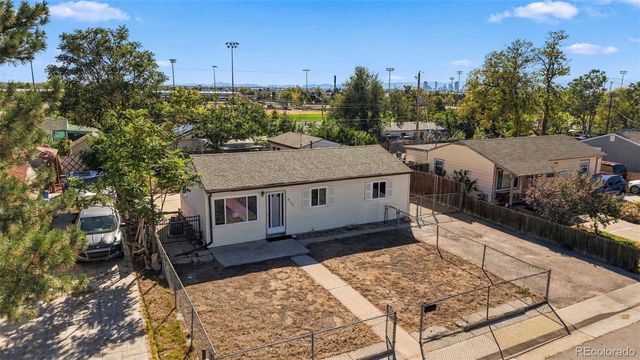6160 E 60th Place, Commerce City, CO 80022