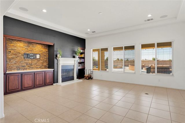 19204 Monterey Street, Apple Valley, CA 92308