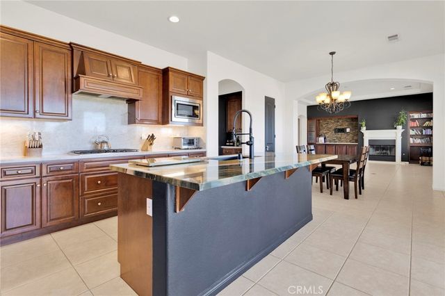19204 Monterey Street, Apple Valley, CA 92308