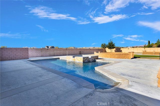 19204 Monterey Street, Apple Valley, CA 92308
