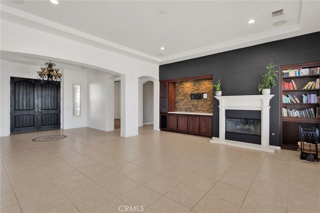 19204 Monterey Street, Apple Valley, CA 92308