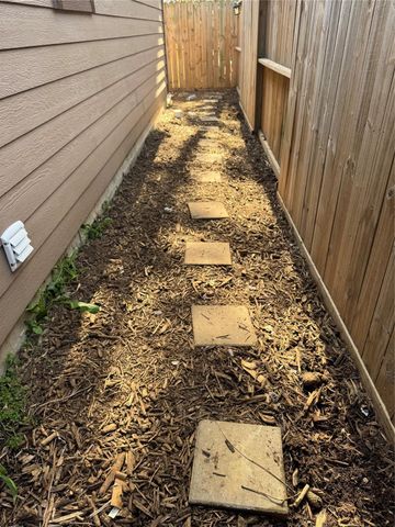 9593 Darkwood, Willis, TX 77318