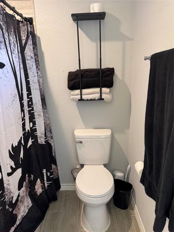 9593 Darkwood, Willis, TX 77318