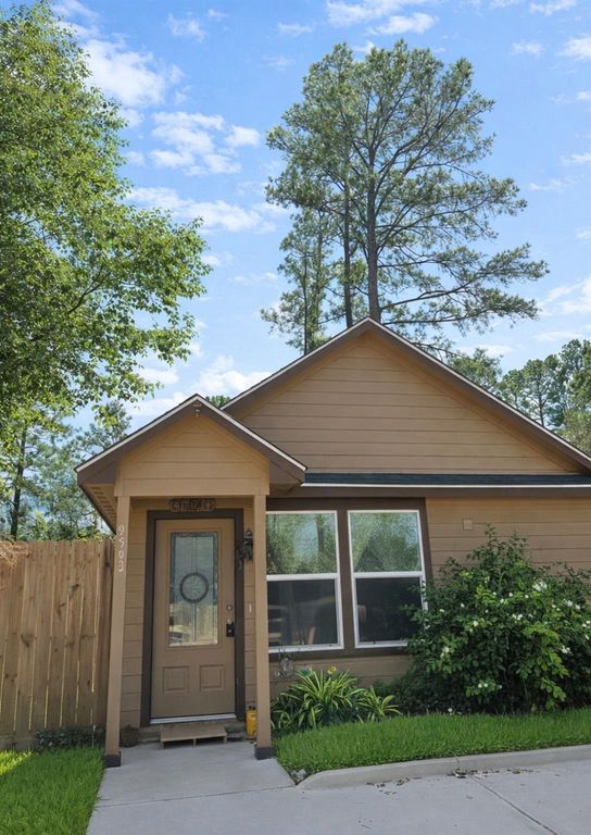 9593 Darkwood, Willis, TX 77318