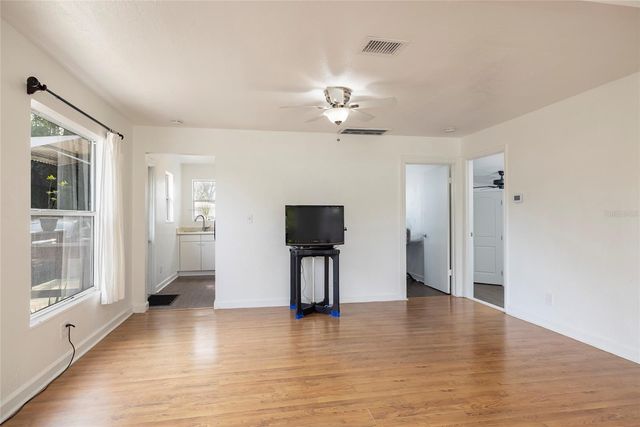 2540 18TH AVENUE N, St Petersburg, FL 33713