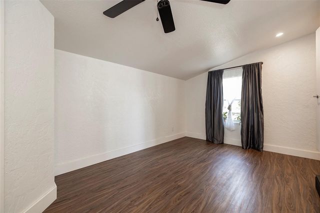 2540 18TH AVENUE N, St Petersburg, FL 33713