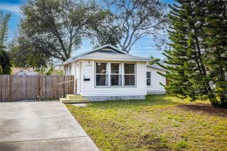2540 18TH AVENUE N, St Petersburg, FL 33713