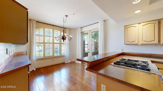 8100 E CAMELBACK Road 39, Scottsdale, AZ 85251