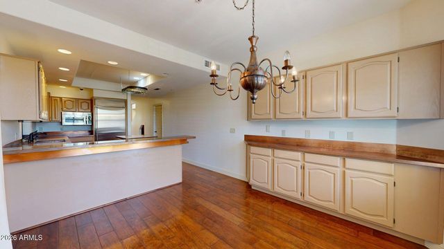 8100 E CAMELBACK Road 39, Scottsdale, AZ 85251