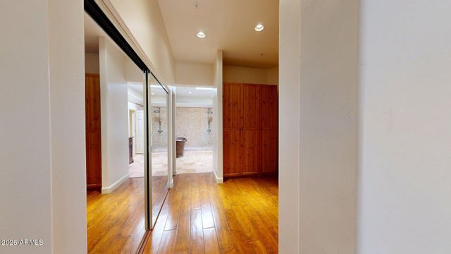 8100 E CAMELBACK Road 39, Scottsdale, AZ 85251
