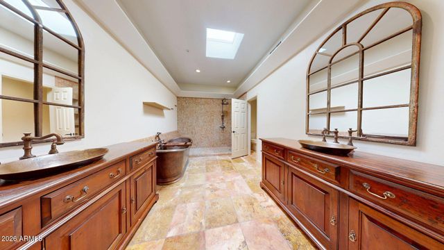 8100 E CAMELBACK Road 39, Scottsdale, AZ 85251