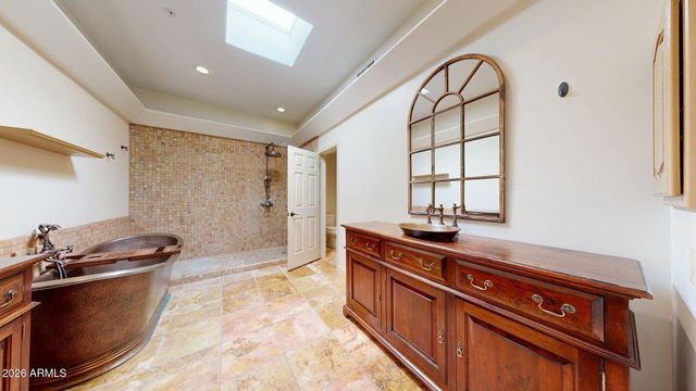 8100 E CAMELBACK Road 39, Scottsdale, AZ 85251