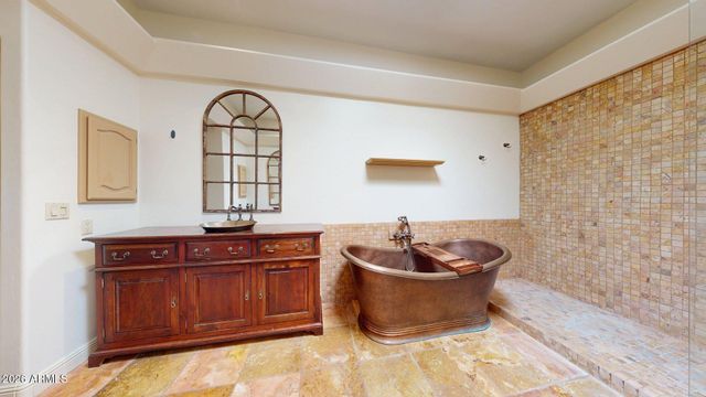 8100 E CAMELBACK Road 39, Scottsdale, AZ 85251