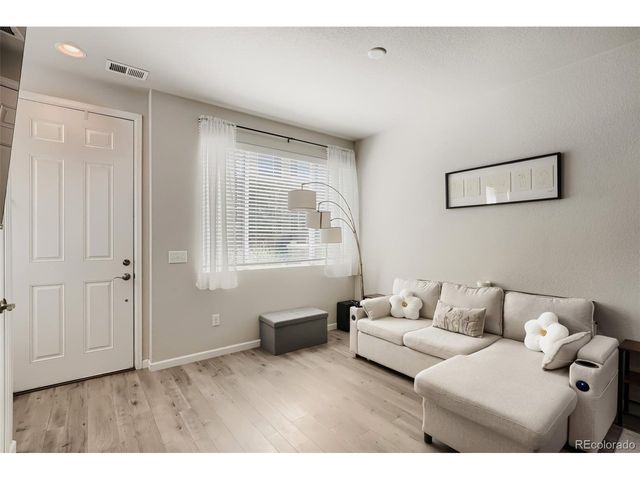 15476 W 64th Loop B, Arvada, CO 80007