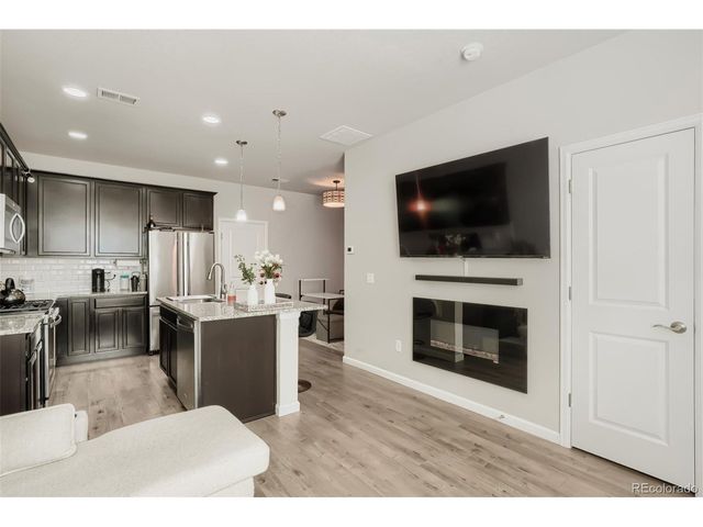 15476 W 64th Loop B, Arvada, CO 80007
